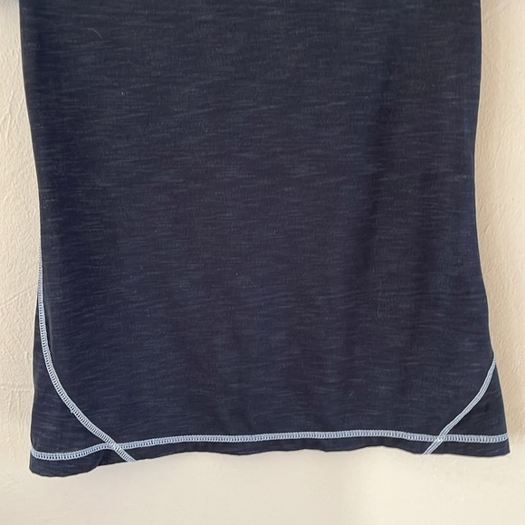 Adidas Climalite Short Sleeve Lightweight Top Size Medium Activewear Scoop Neck - Picture 4 of 13